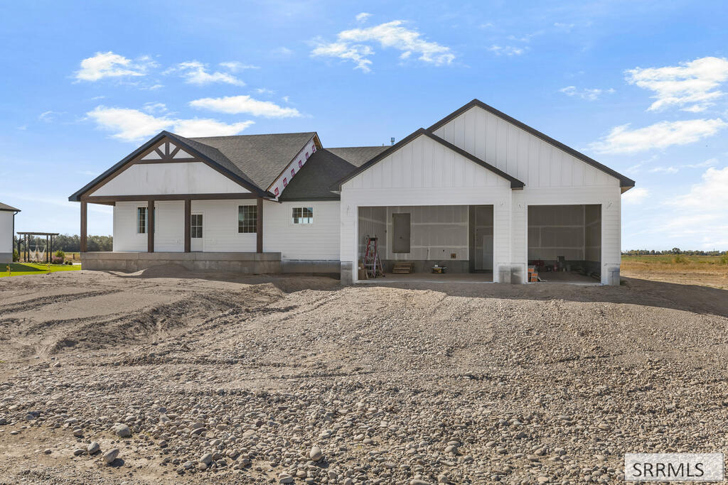 3772 E 356 N Property Photo 5
