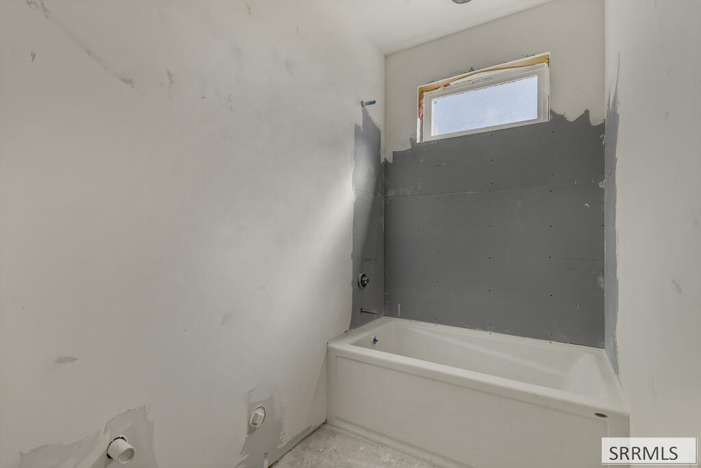 3772 E 356 N Property Photo 18