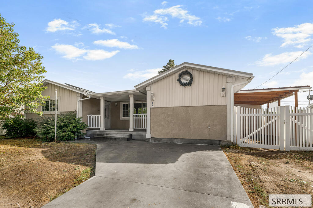 273 Brent Way Property Photo 1