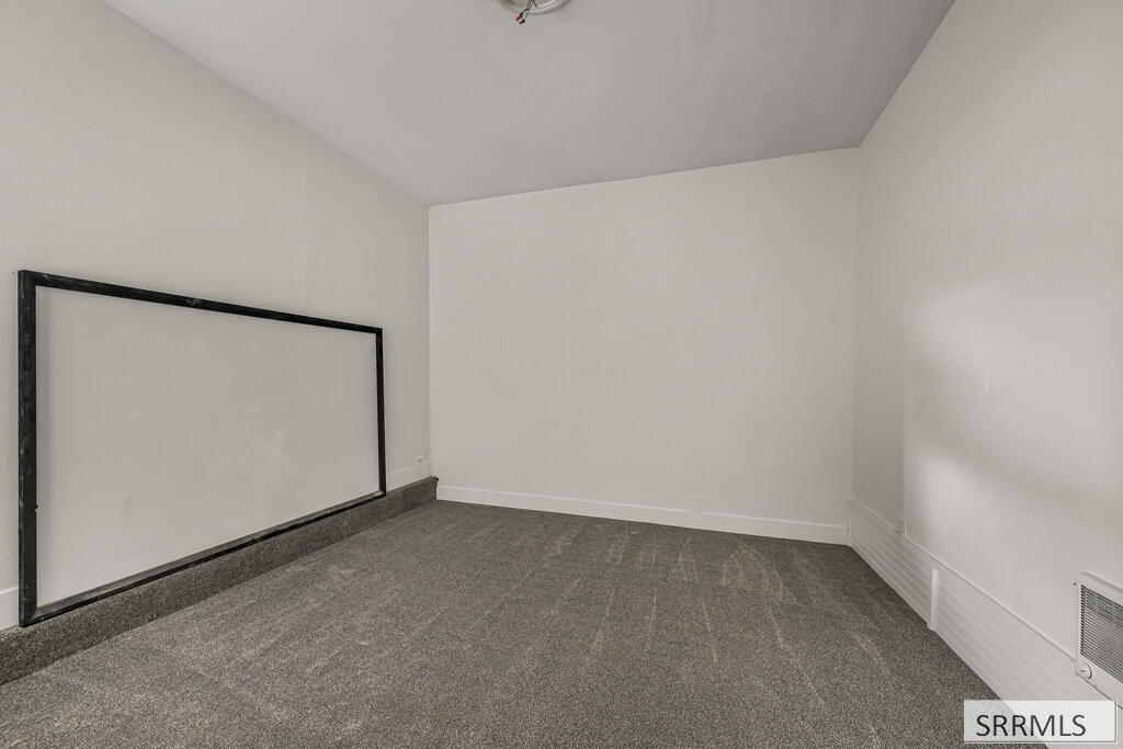 273 Brent Way Property Photo 18