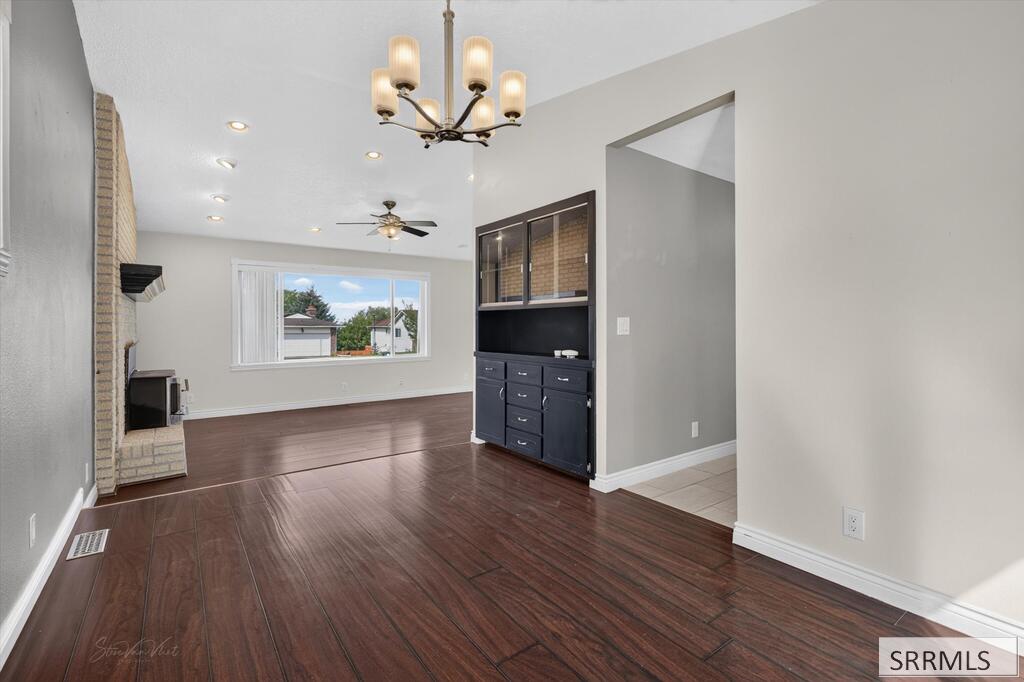 2130 Diane Lane Property Photo 12