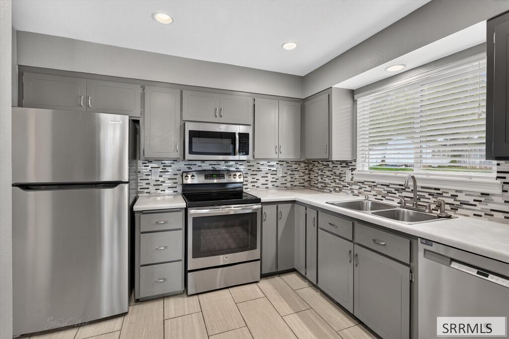 2130 Diane Lane Property Photo 14