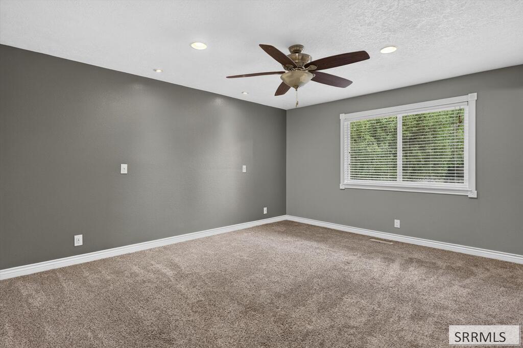 2130 Diane Lane Property Photo 21