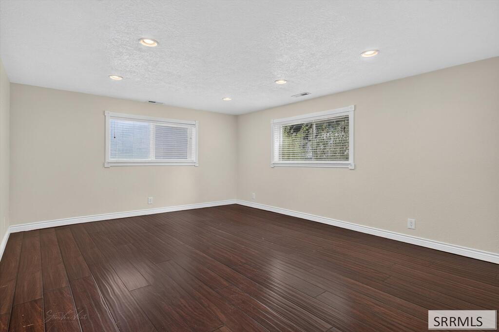 2130 Diane Lane Property Photo 28