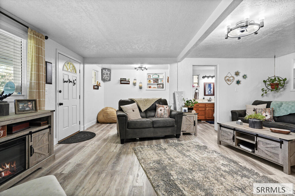 4188 E 300 N Property Photo 10