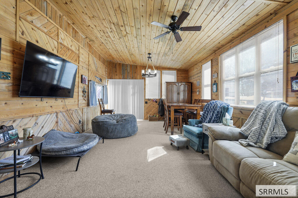 4188 E 300 N Property Photo 44