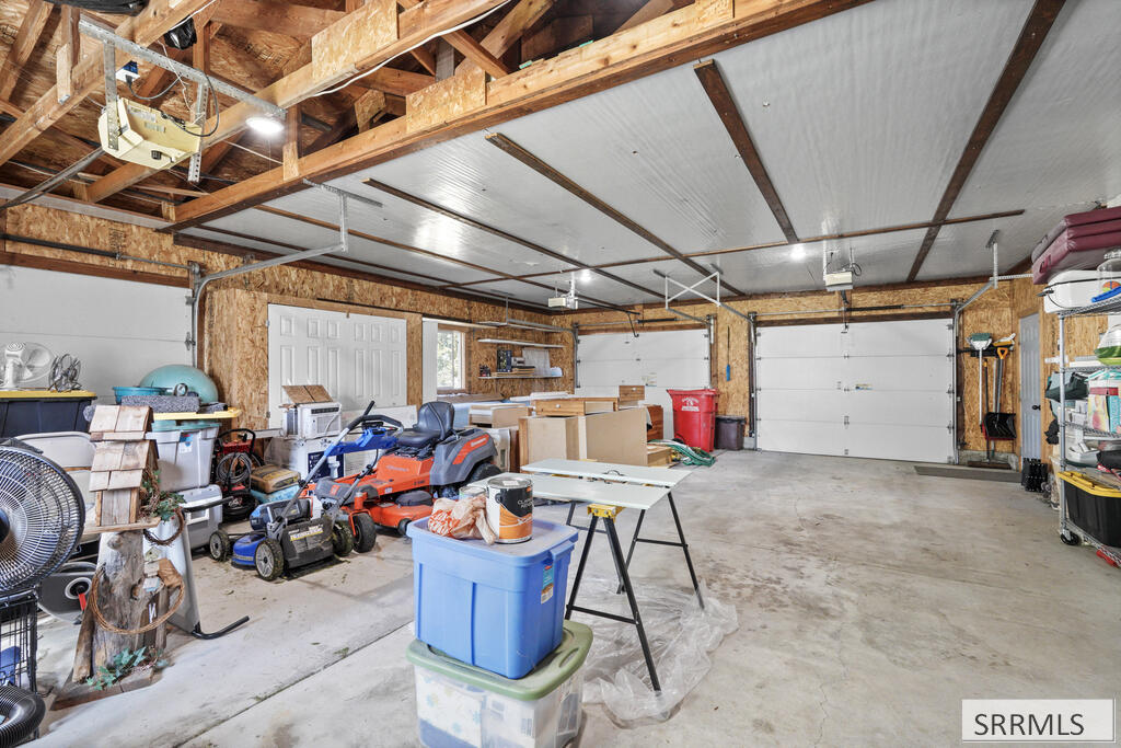 4188 E 300 N Property Photo 49