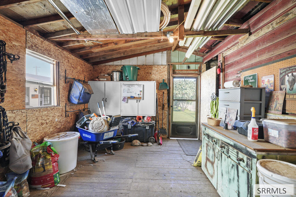 4188 E 300 N Property Photo 53