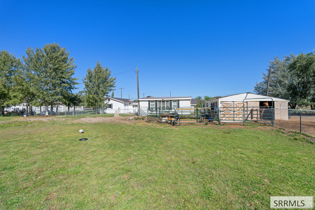 4188 E 300 N Property Photo 65