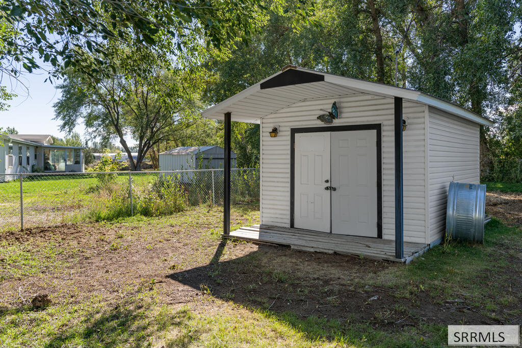4188 E 300 N Property Photo 68