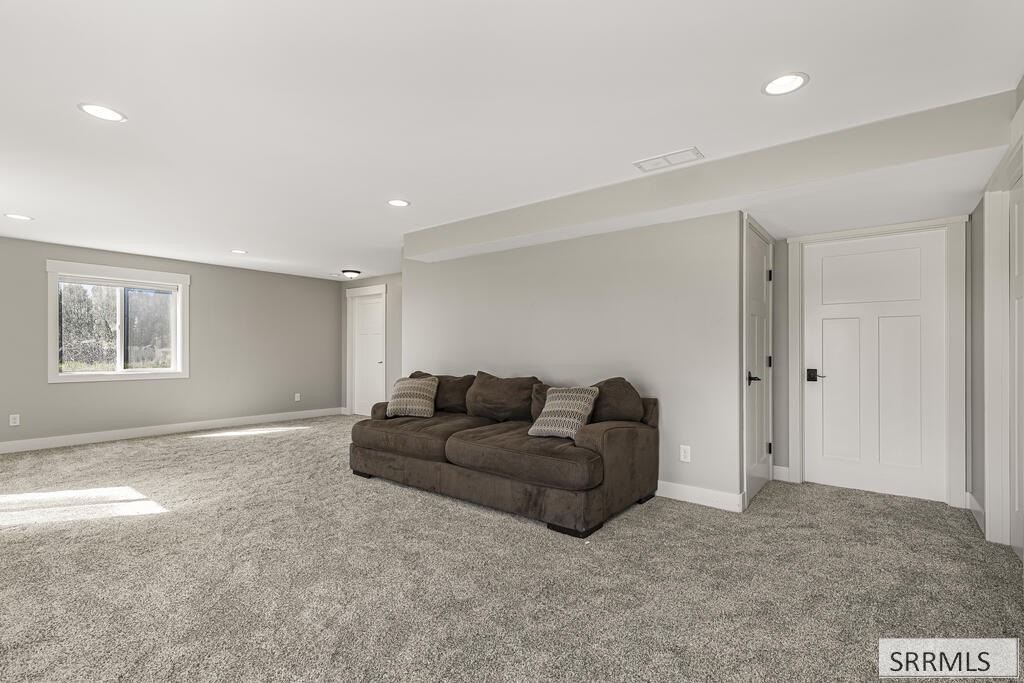 139 N 900 W Property Photo 22