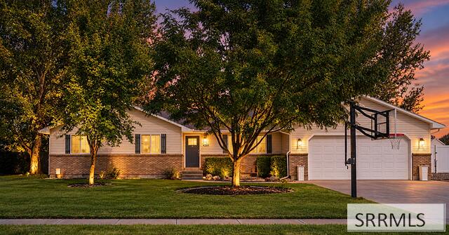 4207 E Clarkston Court Property Photo 1