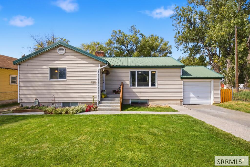 191 Lilac Street Property Photo 1
