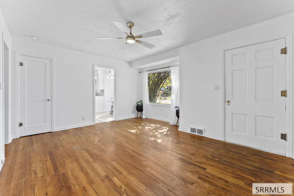 131 Beacon Drive Property Photo 10