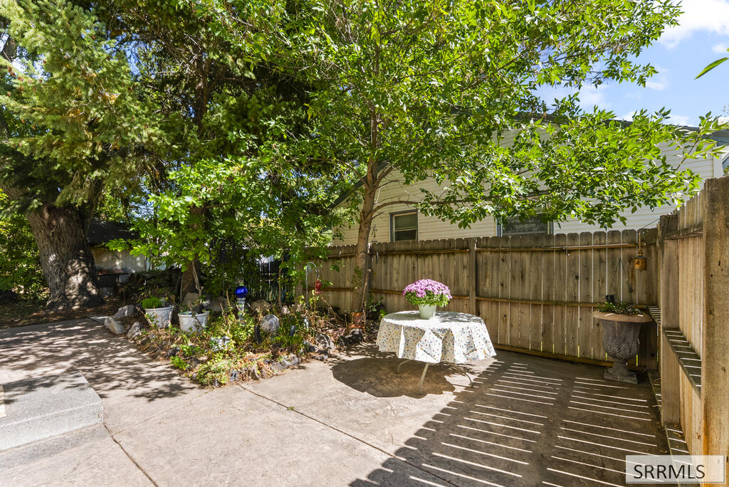 131 Beacon Drive Property Photo 37