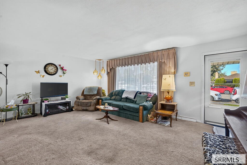 1260 10th Street Property Photo 3