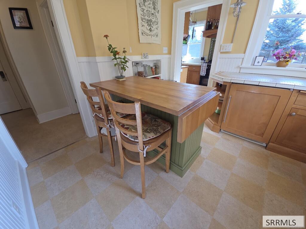 2015 St Clair Avenue Property Photo 23