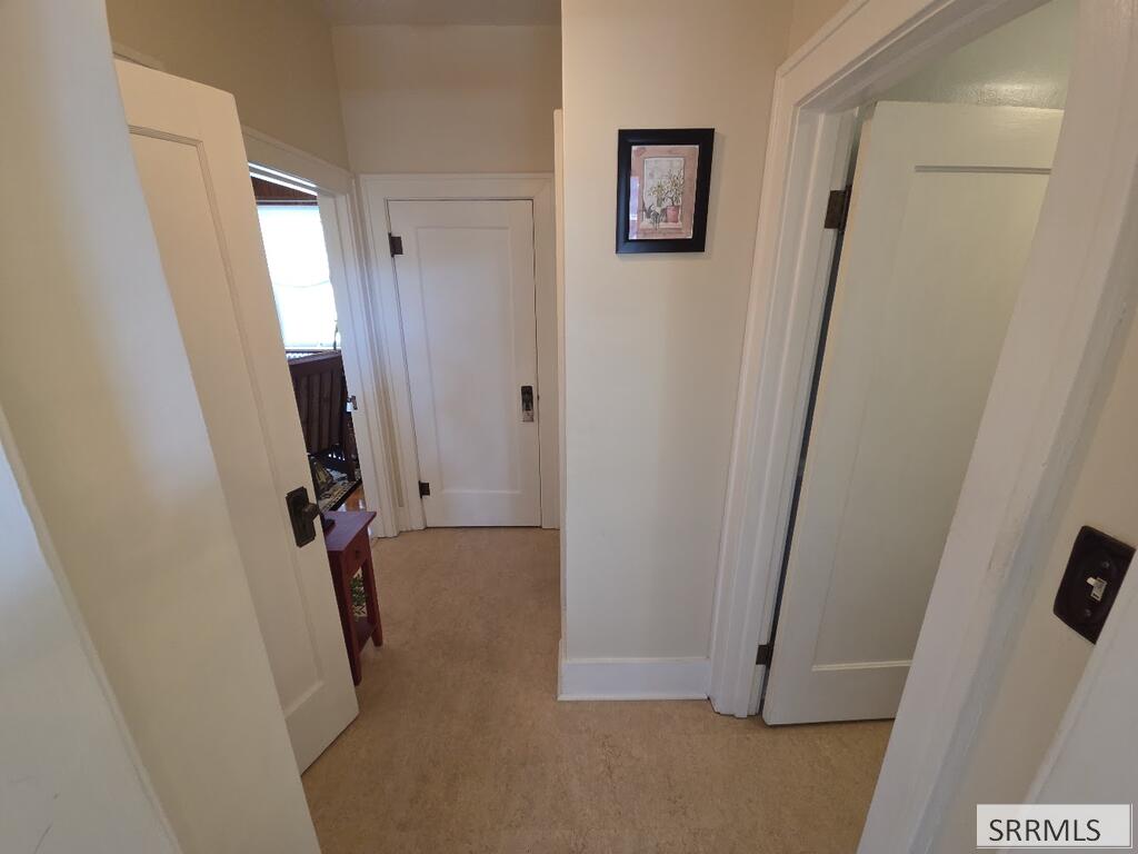 2015 St Clair Avenue Property Photo 33