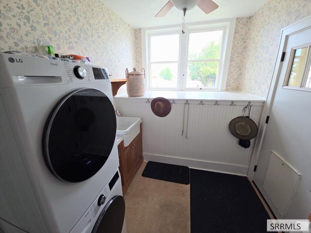 2015 St Clair Avenue Property Photo 36