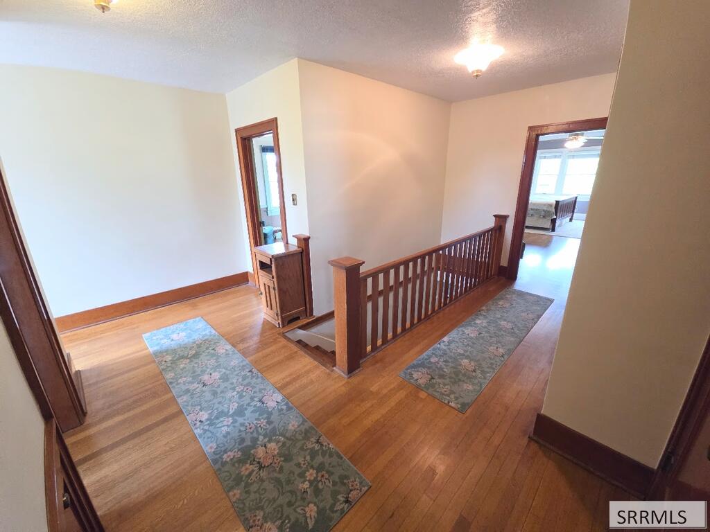 2015 St Clair Avenue Property Photo 41