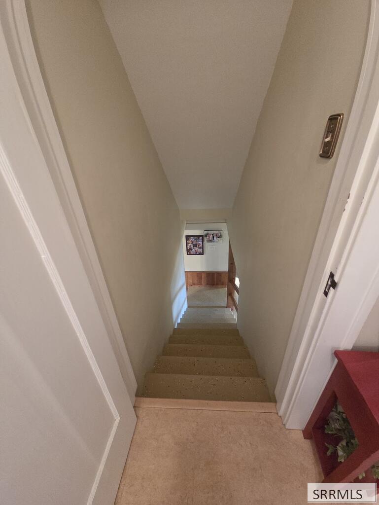 2015 St Clair Avenue Property Photo 57