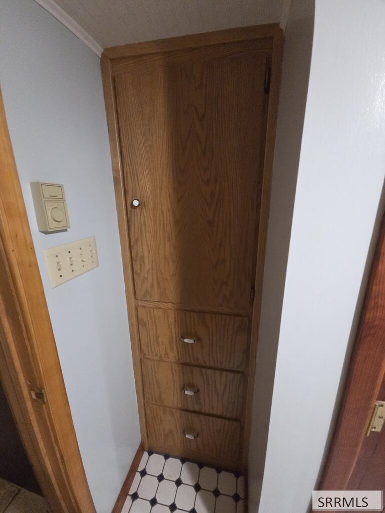 2015 St Clair Avenue Property Photo 66