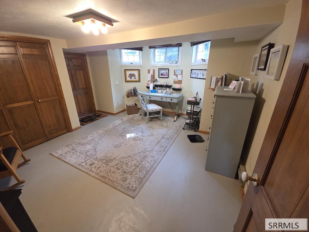 2015 St Clair Avenue Property Photo 71