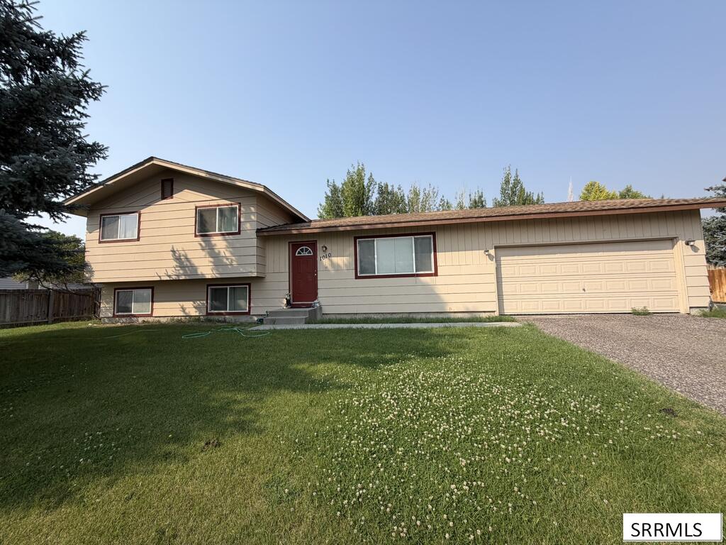 1010 S 7th Street Property Photo 1