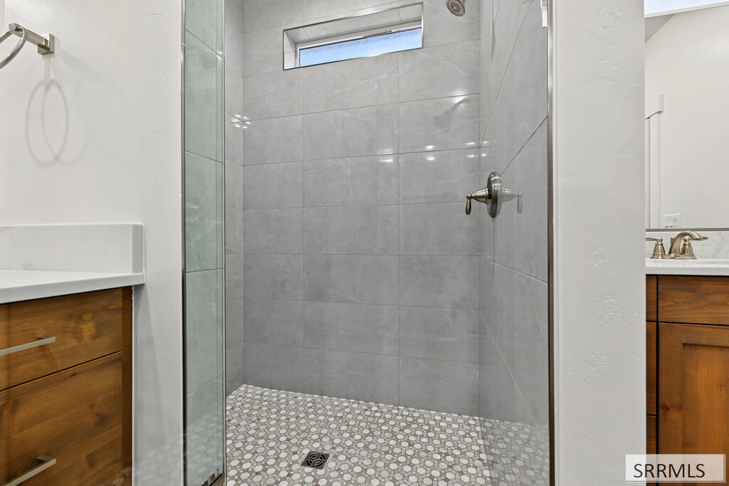 6879 Millbrook Drive Property Photo 8