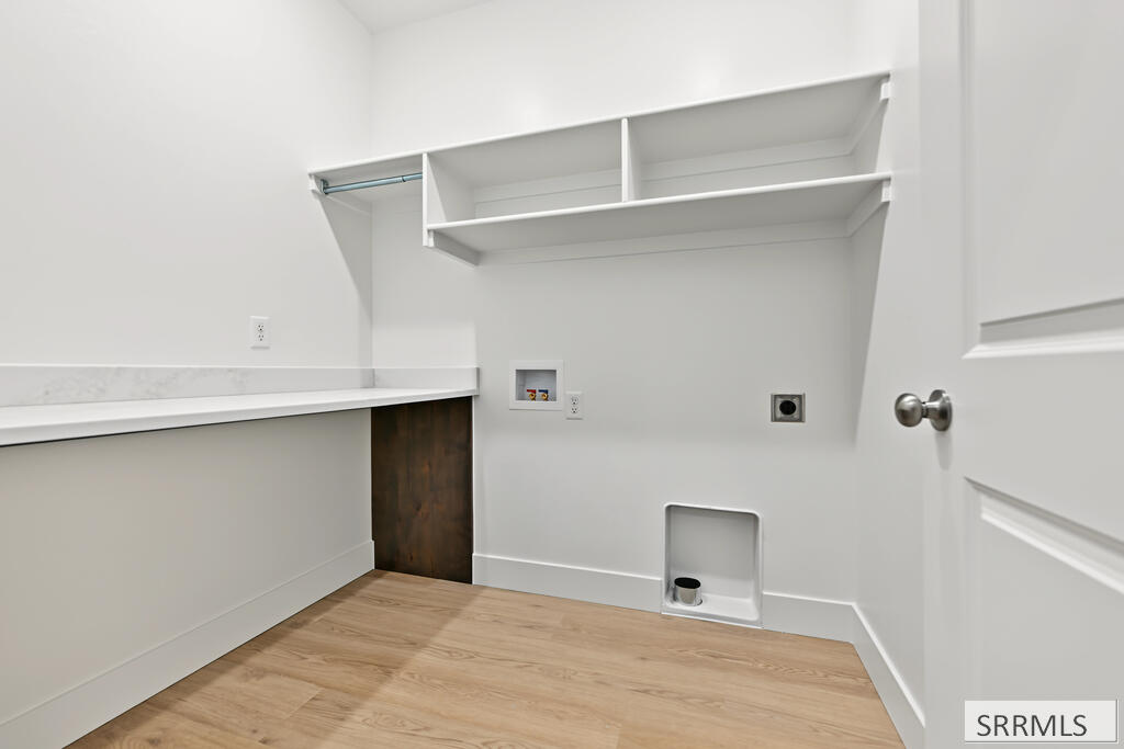 6879 Millbrook Drive Property Photo 14