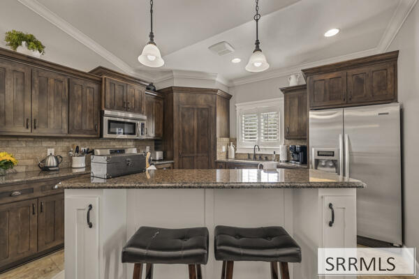 1798 Sunny Pine Way Property Photo 9
