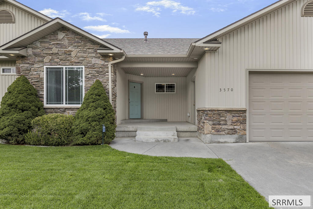 3570 Sycamore Circle Property Photo 4