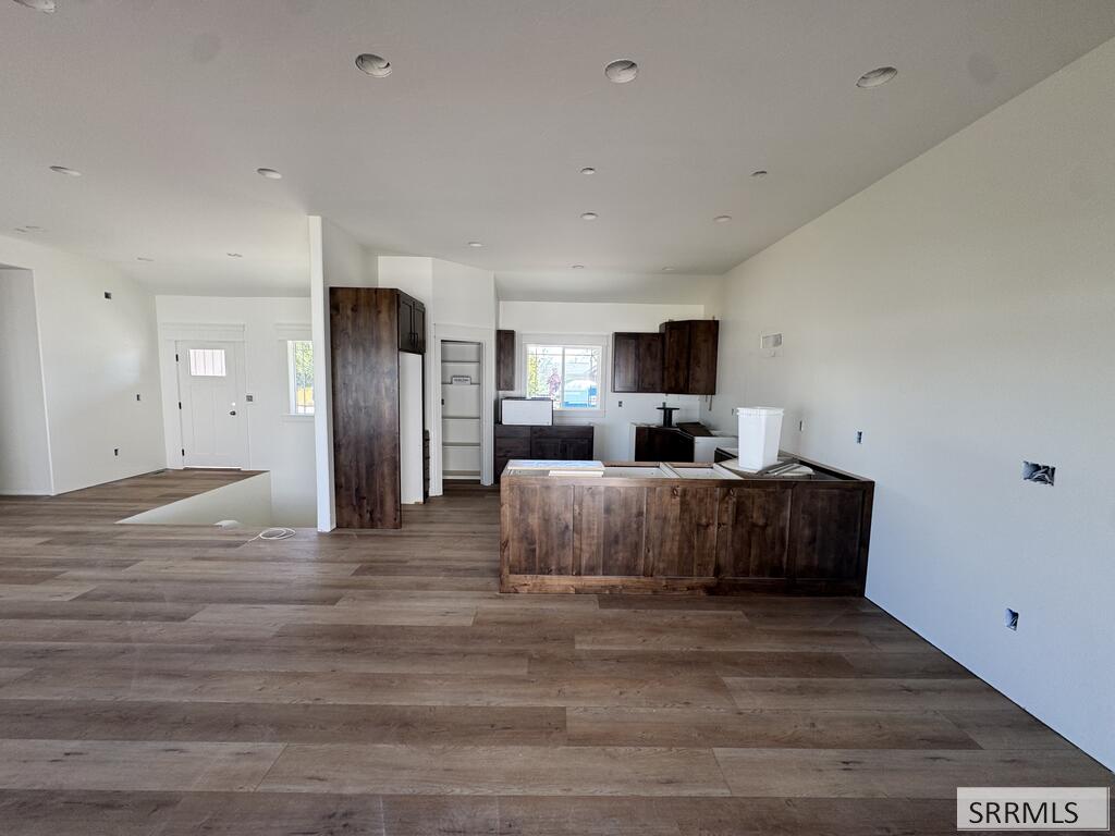392 Oak Street Property Photo 6