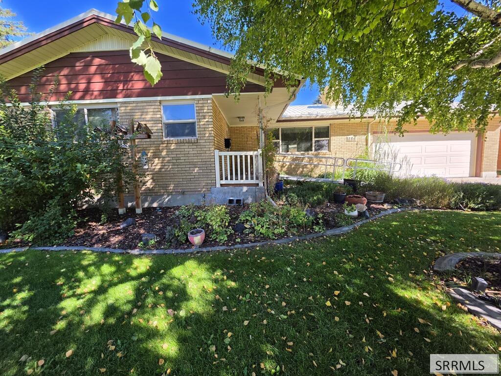 286 Pinon Drive Property Photo 1