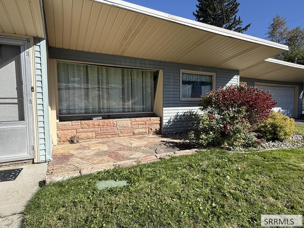 48 N 5th E Property Photo 10