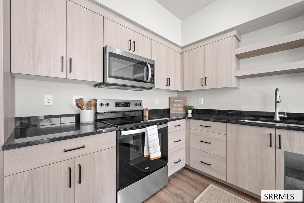 2698 Derrald Loop Property Photo 6