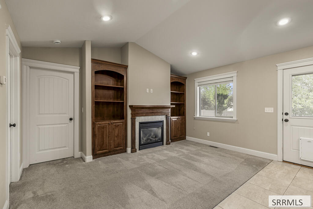 6091 Bryson Lane Property Photo 5