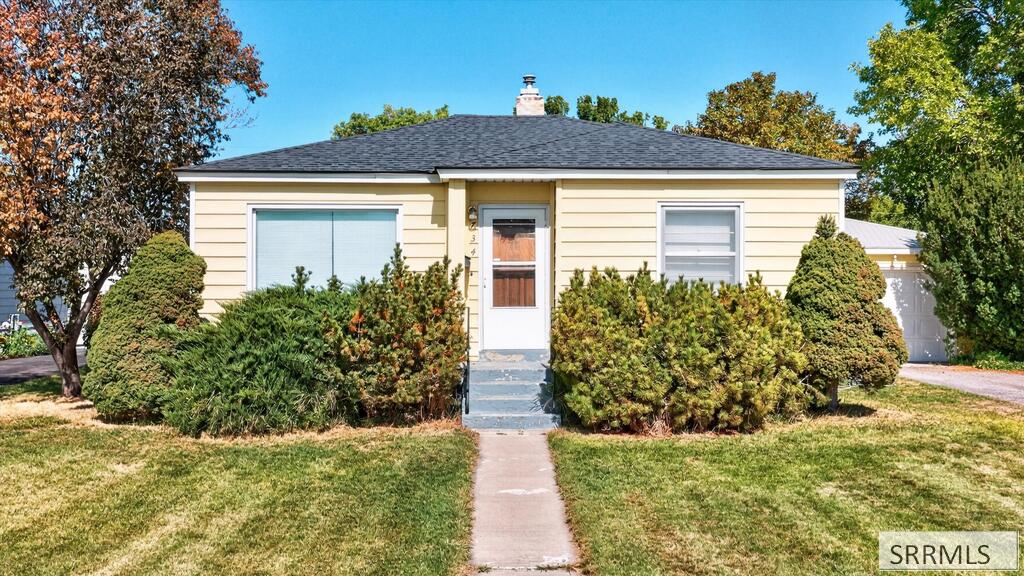 734 Dogwood Street Property Photo 1