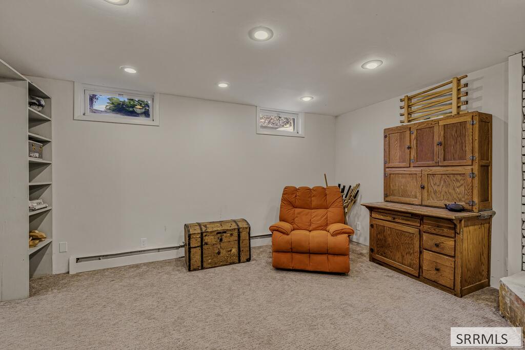 939 S 45th E Property Photo 29