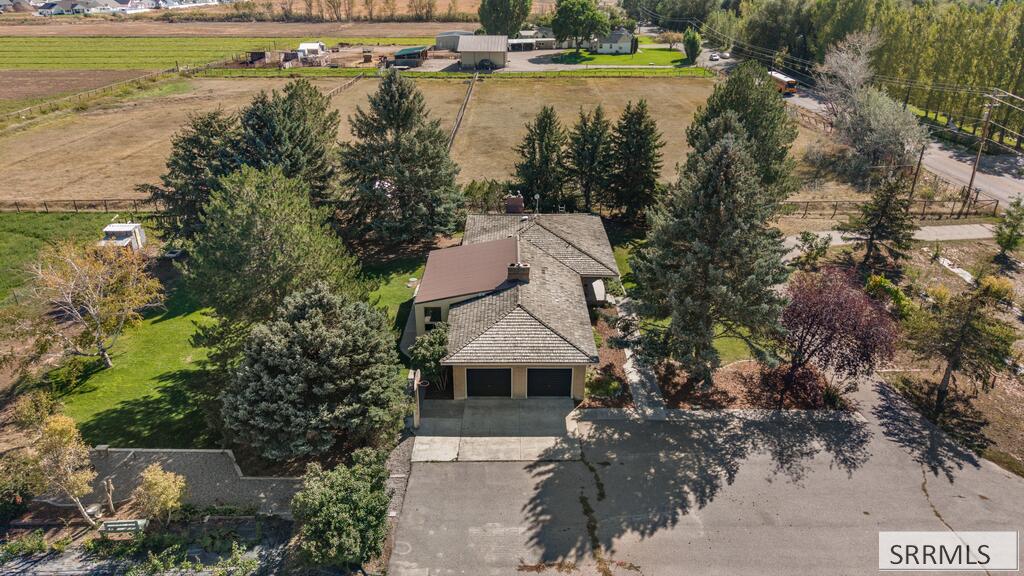939 S 45th E Property Photo 43