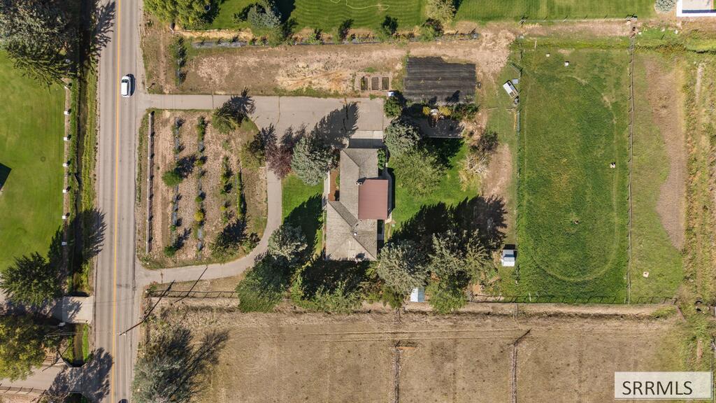 939 S 45th E Property Photo 45