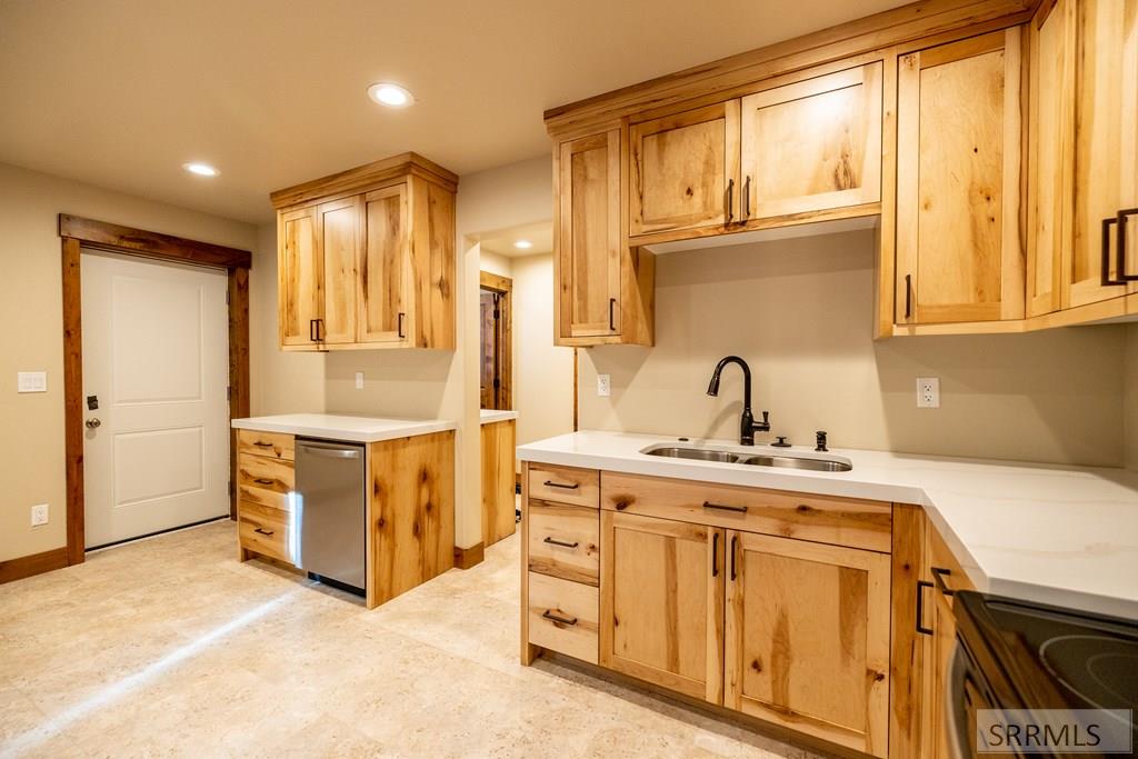 4460 Brody's Cove Property Photo 32