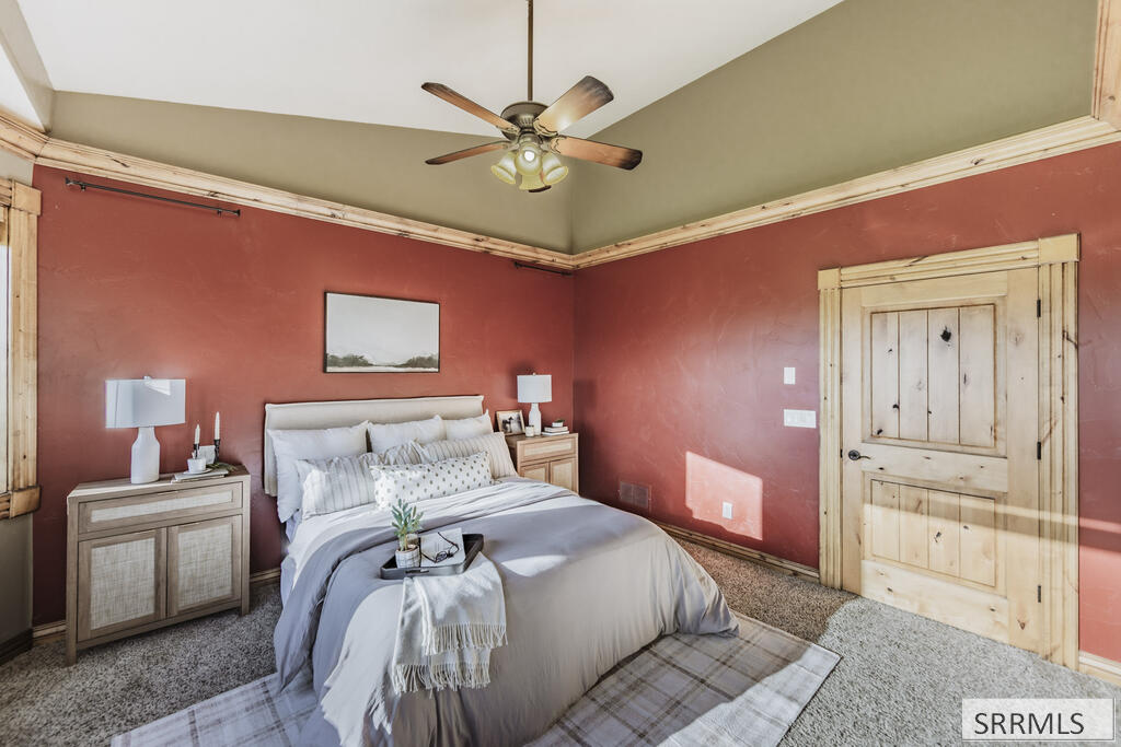 102 N 3918 E Property Photo 32