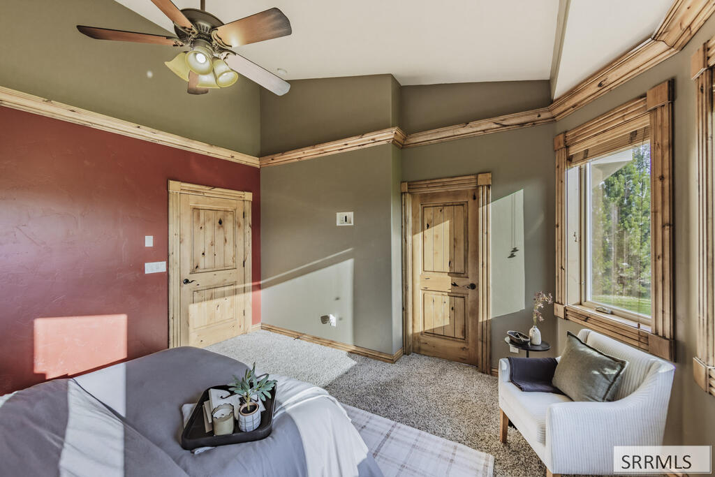 102 N 3918 E Property Photo 35