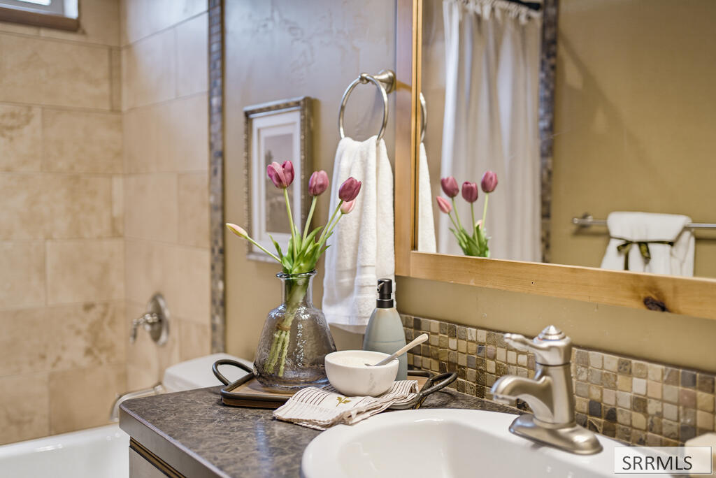 102 N 3918 E Property Photo 50