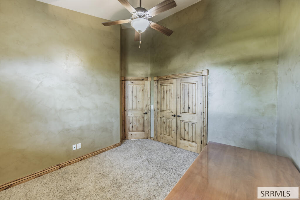 102 N 3918 E Property Photo 54