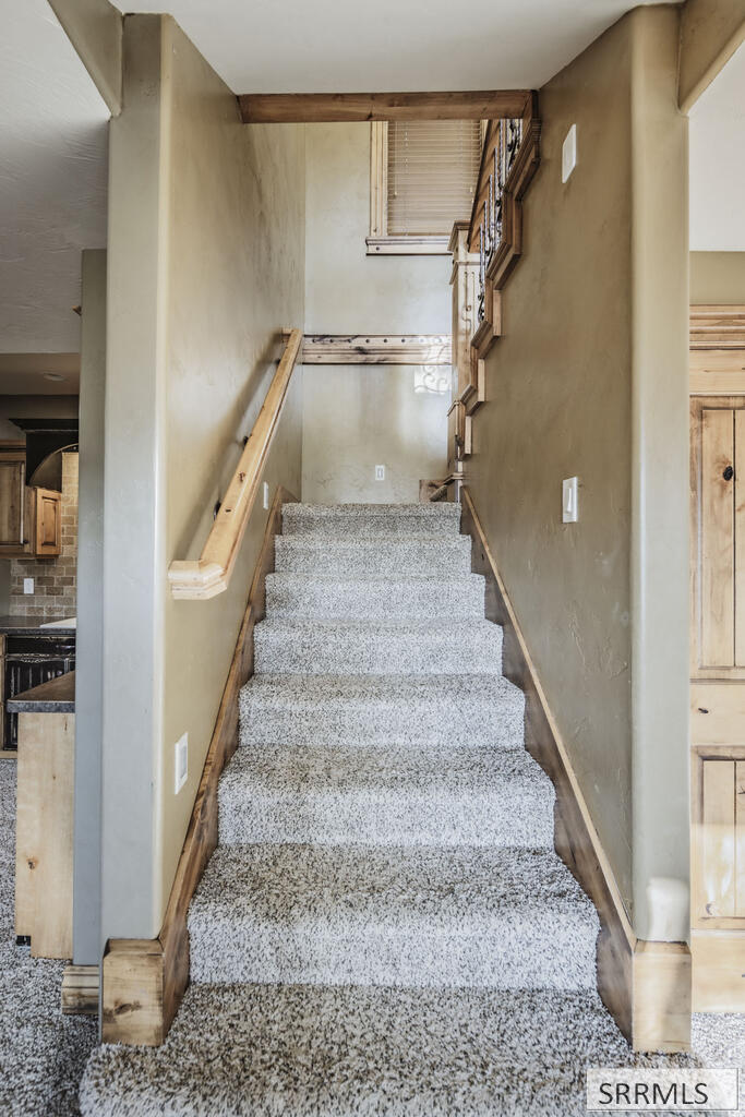 102 N 3918 E Property Photo 57