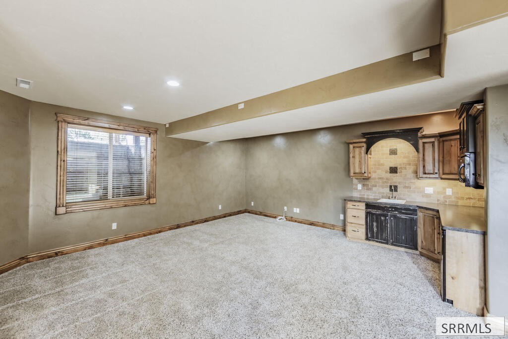 102 N 3918 E Property Photo 62