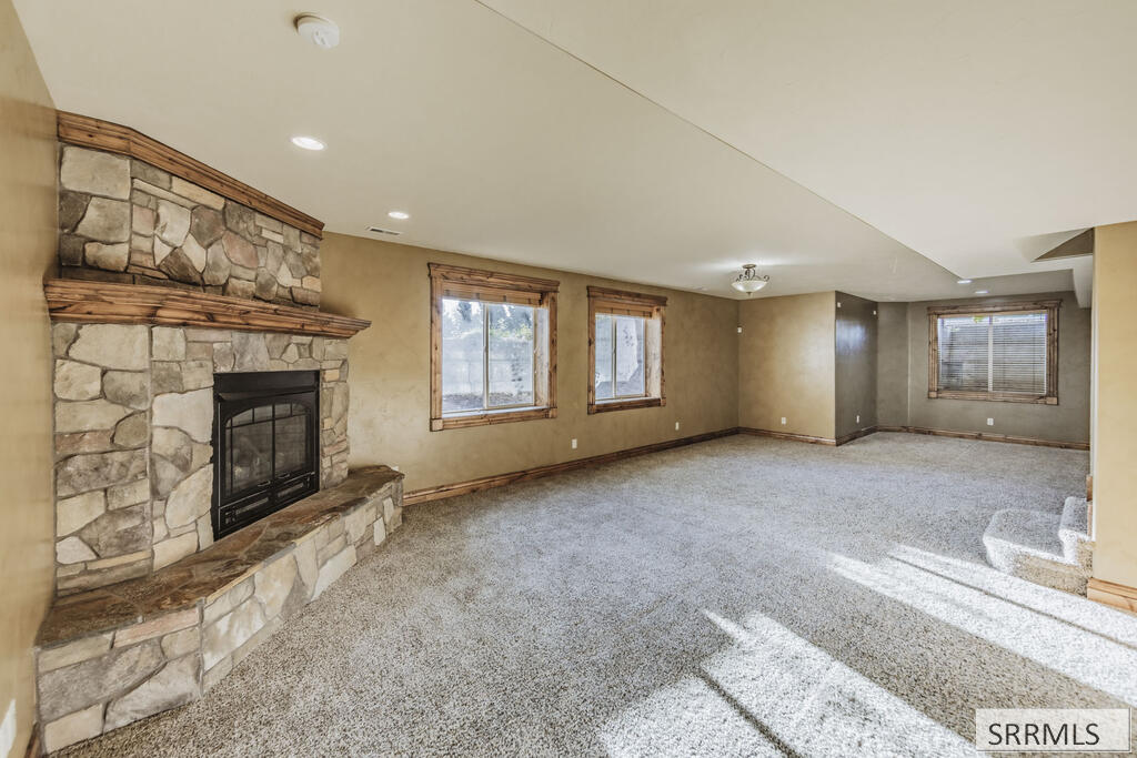102 N 3918 E Property Photo 65