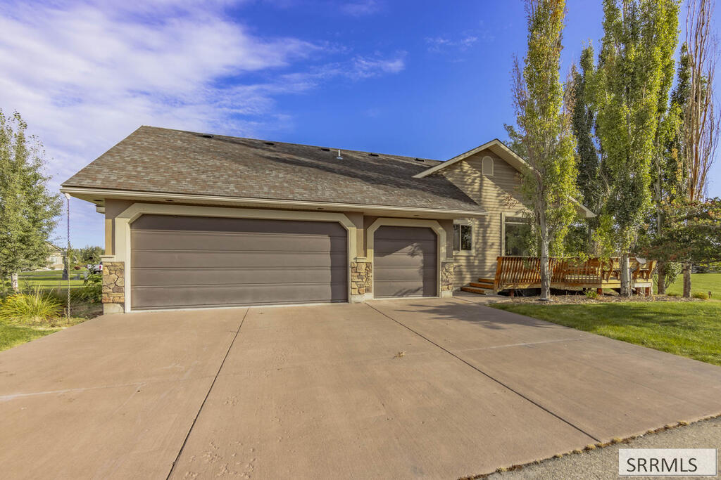 102 N 3918 E Property Photo 83